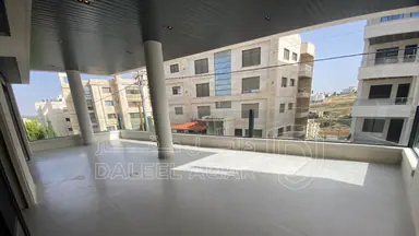 شقة - شقة للبيع في طريق المطار  الحويطي /خلف العالمية - 200000 دأ